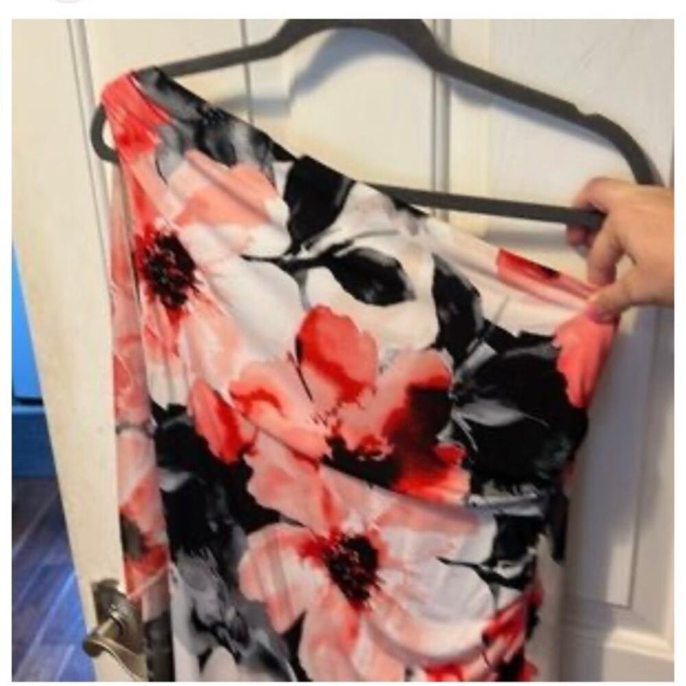 Marina Floral One Shoulder Dress, Size 6, $35, B86